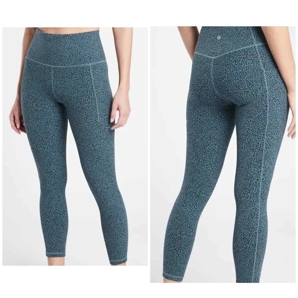Athleta Stash Pocket II Textured Tight Blue Black Pebble size Medium B66 - Picture 1 of 11